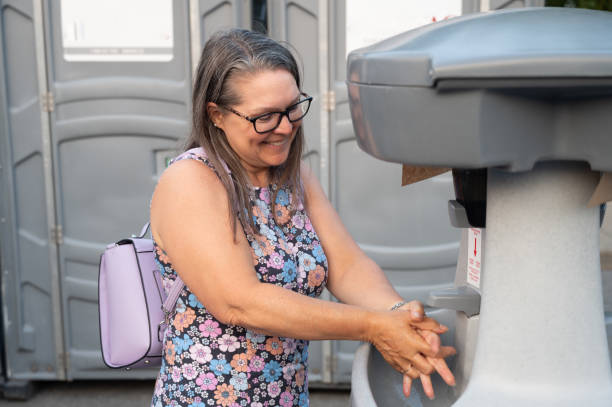 Best Portable restroom trailer rental  in Havana, IL